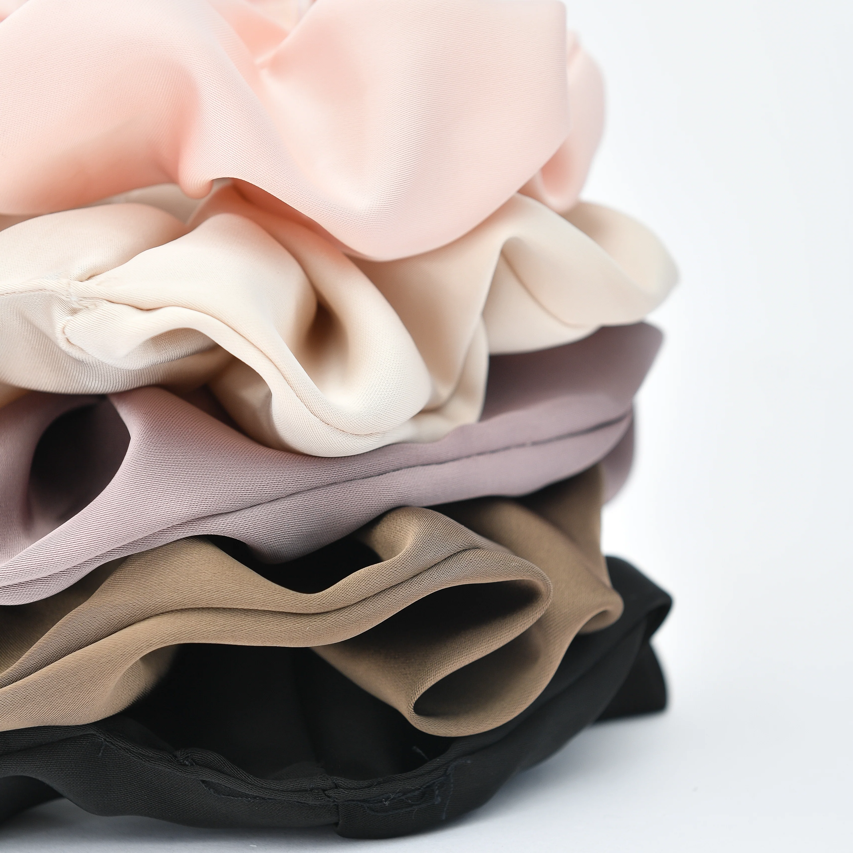 The Satin Scrunchie Set - Image 3