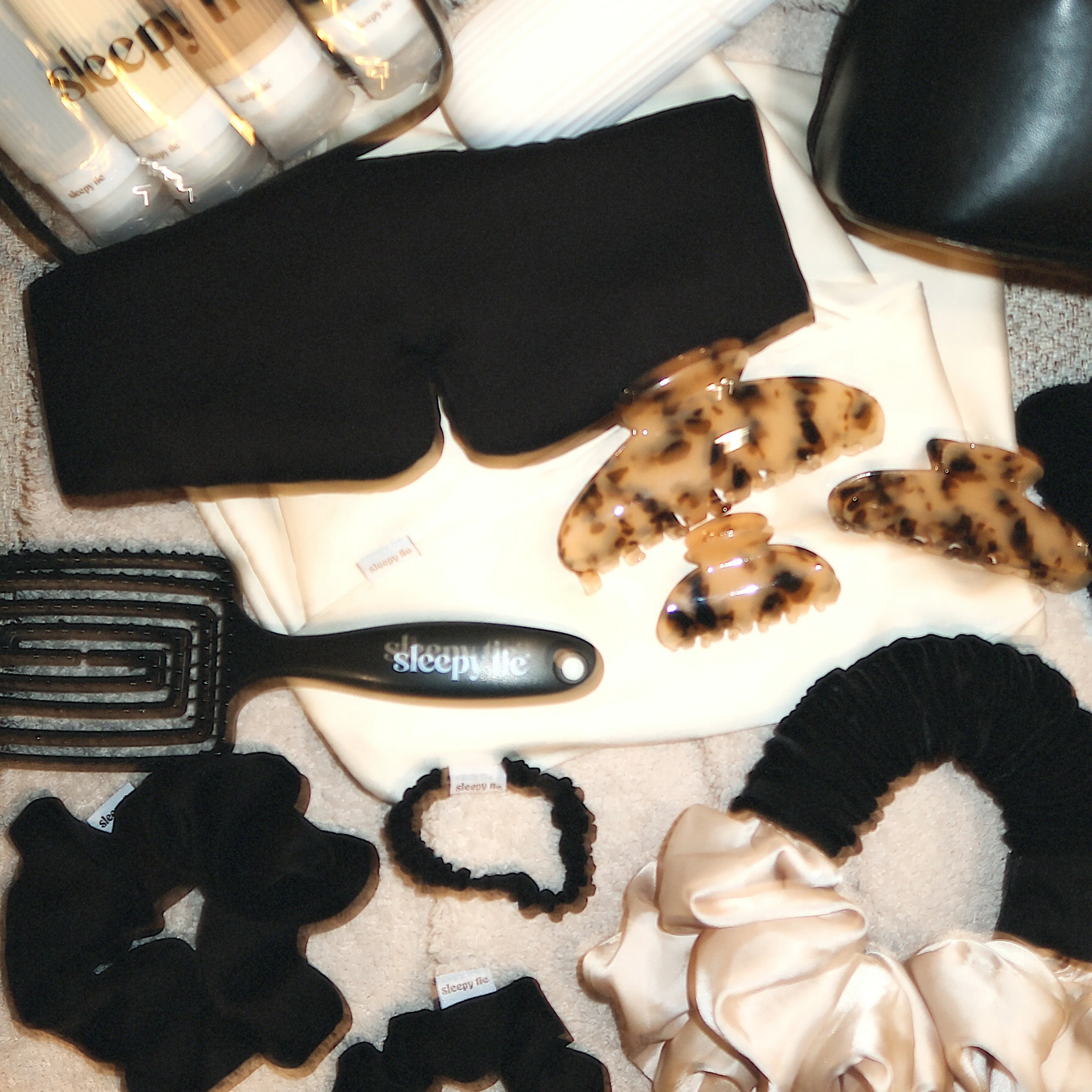 The Travel Beauty Bag - Image 3
